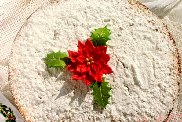 Christmas food in Greece: Saint Basil's Cake