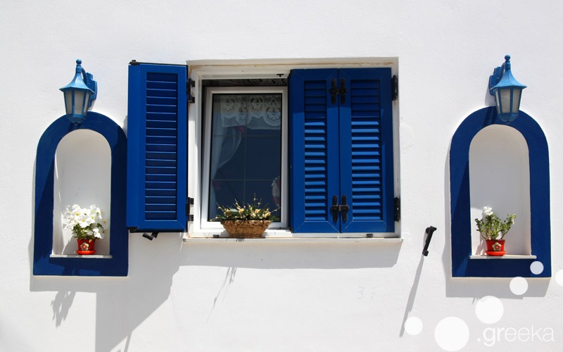 Cyclades architecture: blue window