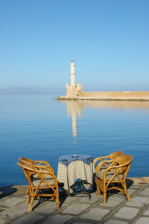 A relaxing spot to eat and drink, while gazing at the endless sea view from Chania Town.