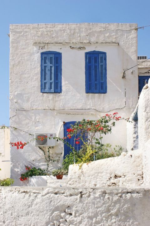 A two-storey house in Sfakia.