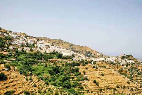 Ioulida is constructed on the slopes of a hill.