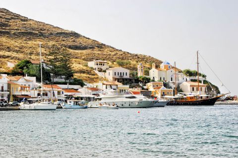 View of the port of Kea.