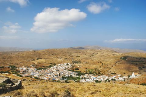 The settlement of Driopida is surrounded by vast plains and hills