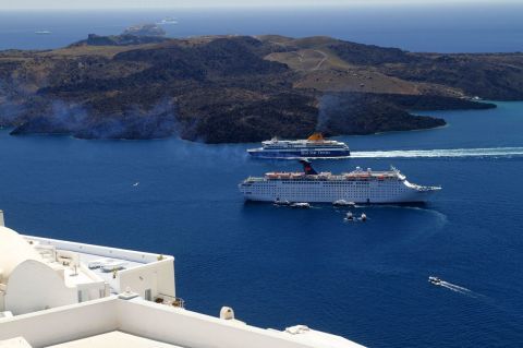 Ferry travel to Santorini