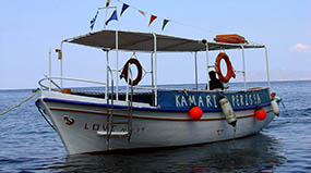 Water taxi from Perissa to Kamari