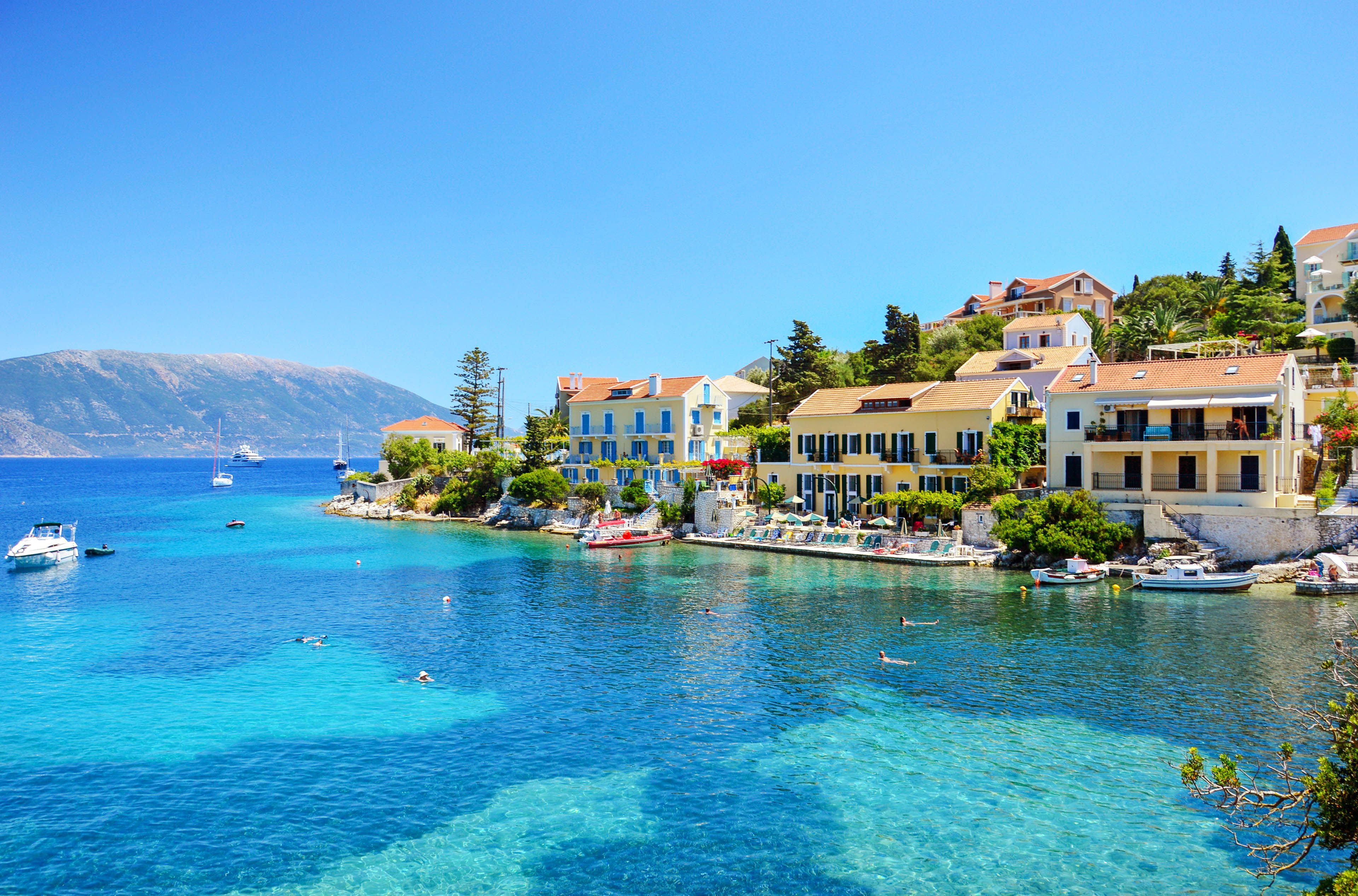 can you visit kefalonia without a car