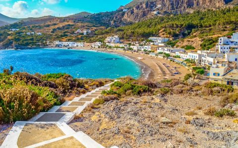 Lovely beaches with sandy shores and azure waters. The beauties of Kythira.