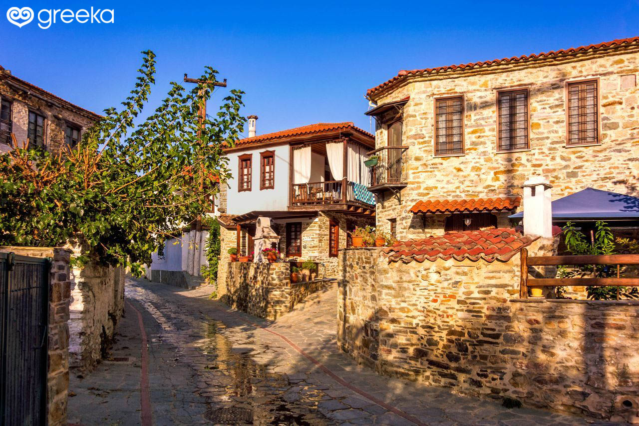 Halkidiki villages: Old Nikiti village