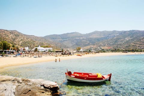 Mylopotas beach in Ios