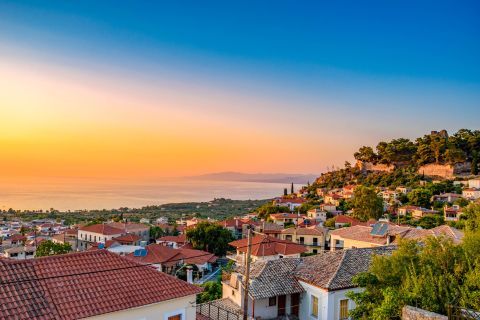 Kyparissia combines a rural landscape with traditional houses and vegetation with relaxing sea view and beautiful beaches.