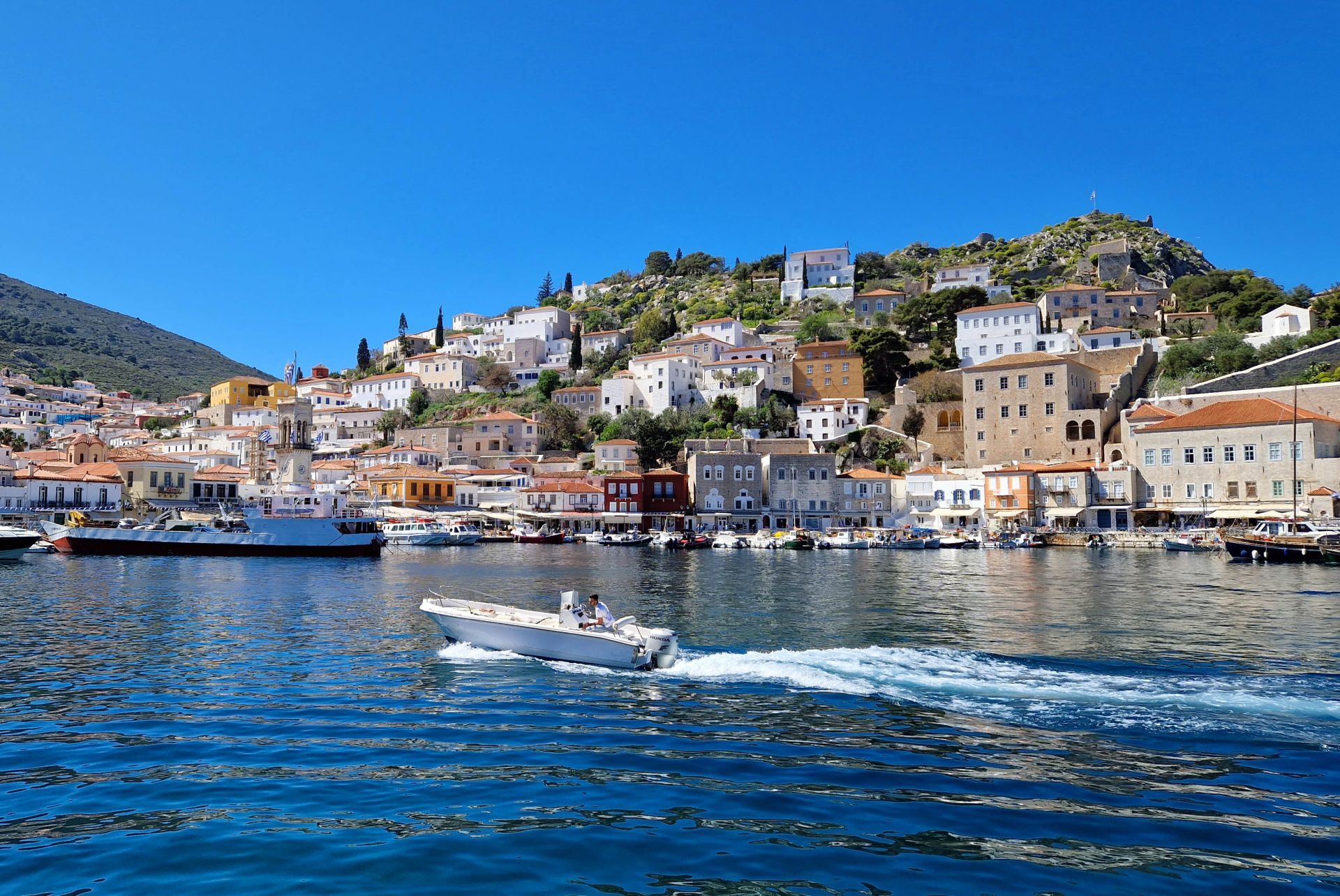 Hydra Greece: View of the port & Town