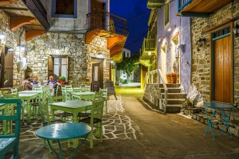 Places to eat and drink in Alonissos.