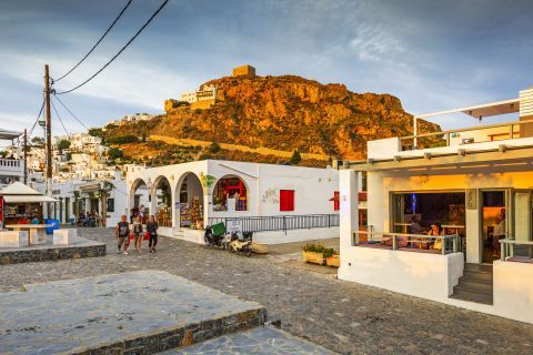 Cafes and shops in Skyros Town