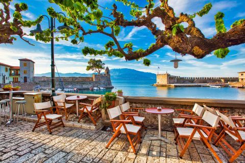 A quiet spot with relaxing view in Nafpaktos