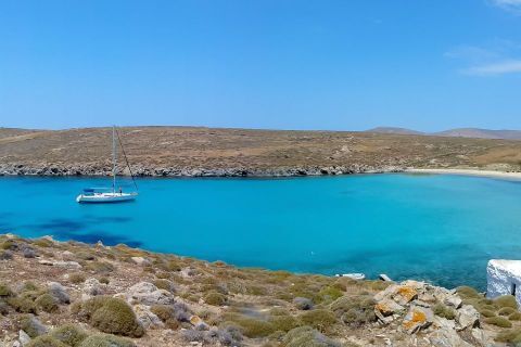 Yacht Cruise and Delos Guided Tour with Transfers 1
