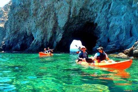 Sea Kayak day tours around Milos 1