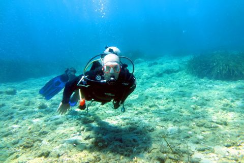 Scuba diving experience 1
