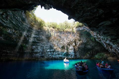 Kefalonia highlights private bus tour 1