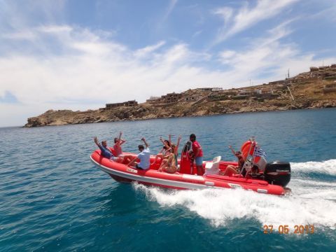 Private Boat Trip & Snorkeling Sea Safari 1