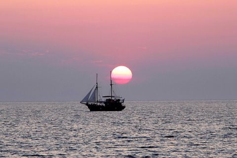 Sunset Boat trip & Dinner on-board 1