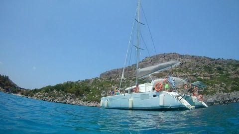 Catamaran Day Cruise with Lunch 1