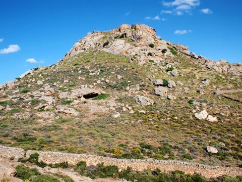 Epano Kastro: The Castle of Tragea was constructed at a high altitude