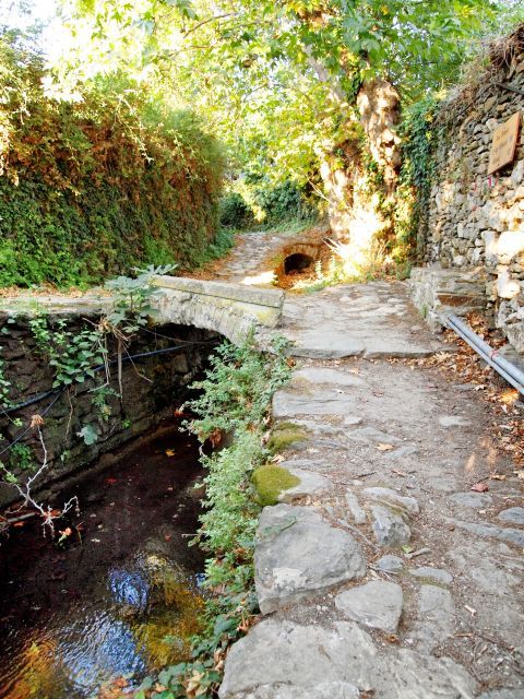 Drillis Watermill: The beautiful nature that surrounds Drillis Watermill in Naxos island