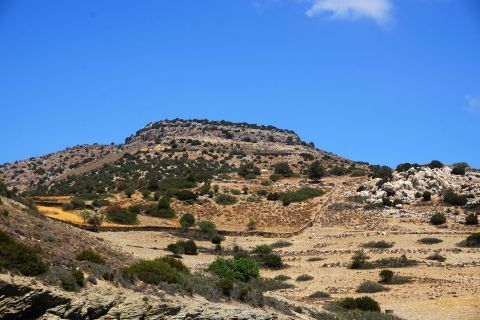 Prehistoric Acropolis: Greeka.com