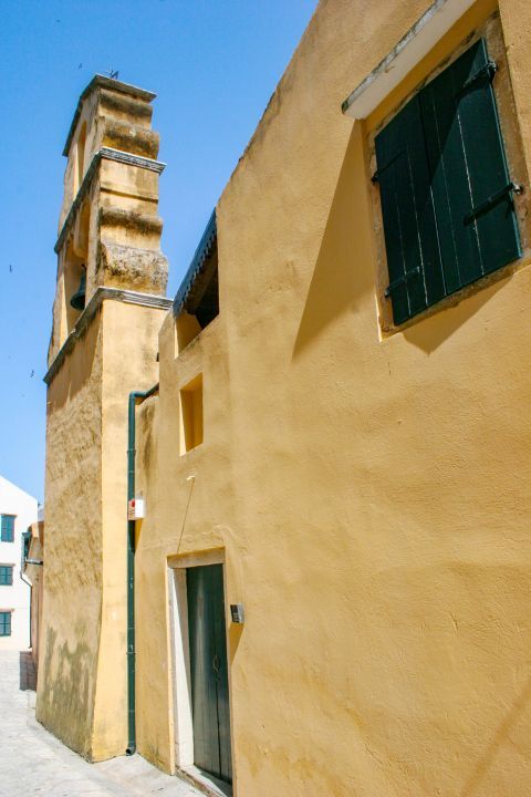 Byzantine Museum: The church of Antivouniotissa, one of the oldest and richest churches in Corfu Town