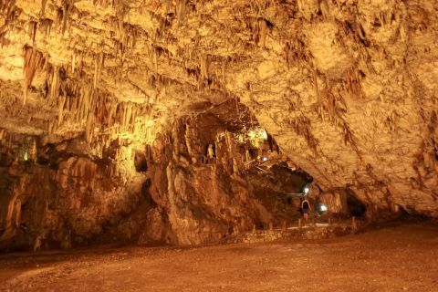 Drogarati Cave: The part, which is accessible to tourists, consists of a long corridor that leads to the Royal Balcony