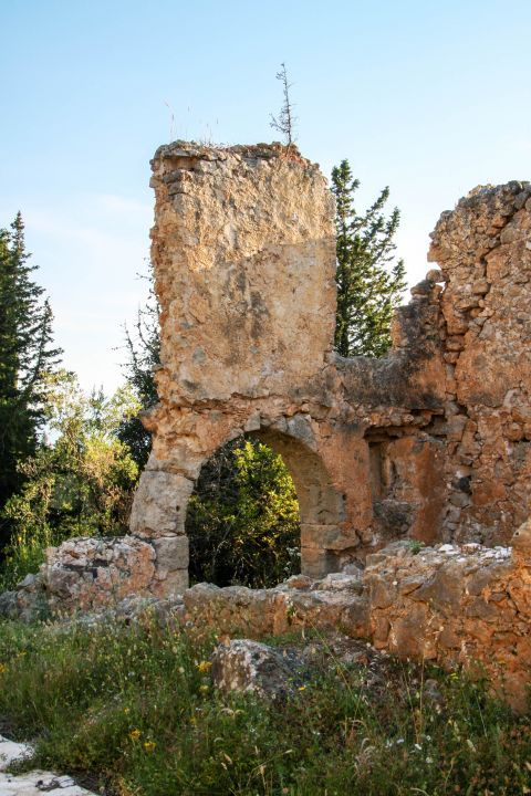 Castle of Assos: Ancient ruins