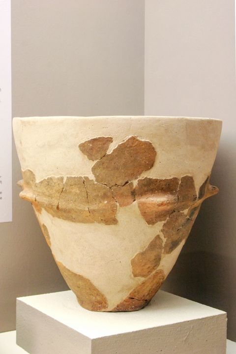 Archaeological Museum: An old vase