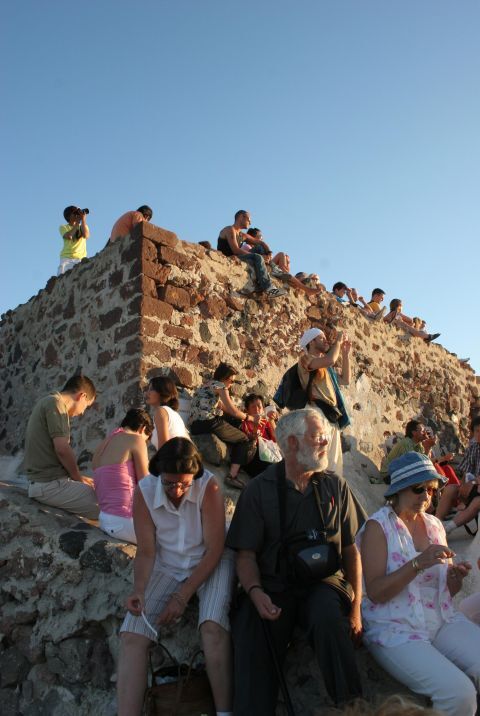 Kastro (Castle of St. Nikolas): Crowded sunset-gazing spot