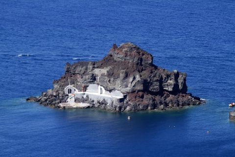 Agios Nikolaos Islet: The islet of Saint Nikolaos