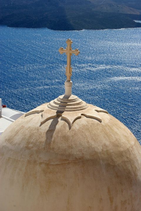 Church of Agios Ioannis Theologos: The beautiful dome and cross of Agios Ioannis Theologos church
