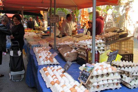 Laiki Agora (Farmer's market): Eggs
