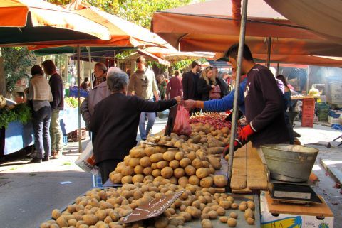 Laiki Agora (Farmer's market): Potatoes 