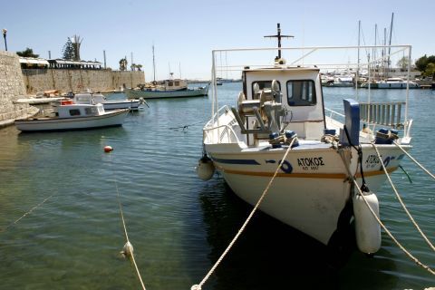 Marina Zeas (Pasalimani): fishing boats