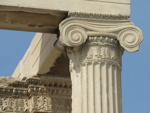Acropolis: Architectural details