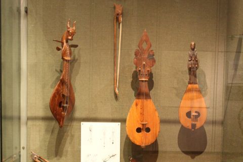 Folk Instruments museum: Folk musical instruments with beautiful decorations
