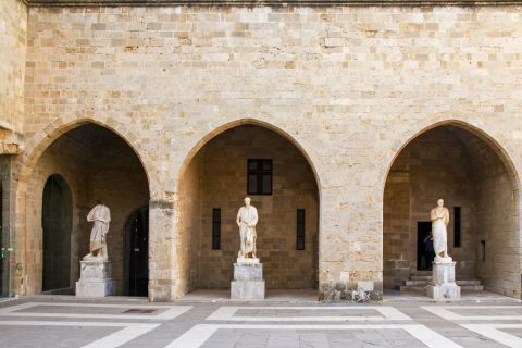 Grand Master Palace: The interior yard is adorned with many statues of the Greek and Roman period.