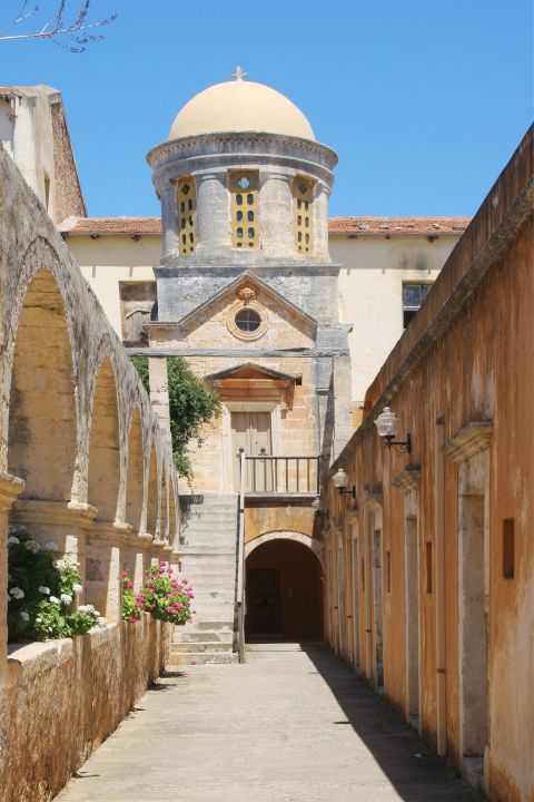 Agia Triada Tsagarolon: The Monastery of Agia Triada Tsagarolon