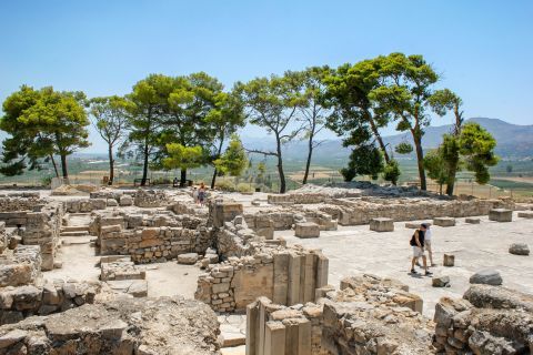 Phaestos Palace: Ancient findings
