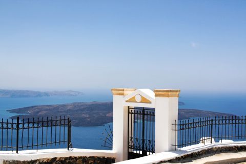 Agios Nikolaos Monastery: Beautiful seaview from Agios Nikolaos Monastery