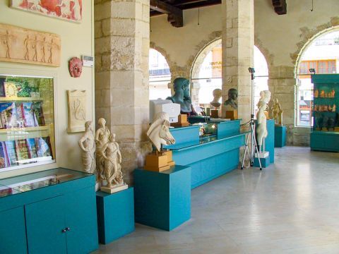 Archaeological Museum: The museum hosts findings from various ancient sites, caves, and excavations all over the prefecture of Rethymnon Crete.