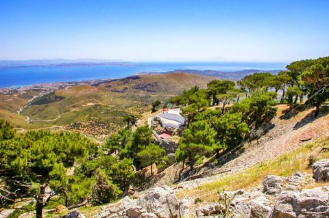 Agios Markos Monastery: Magnificent landscape.