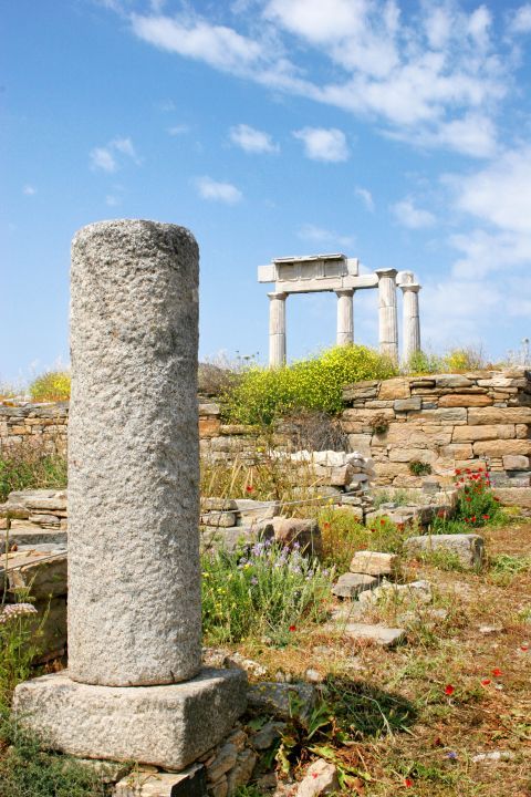 Delos Island: Ancient remains of Delos