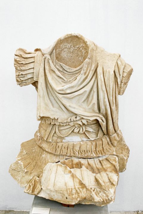 Delos Archaeological Museum: Marble statue