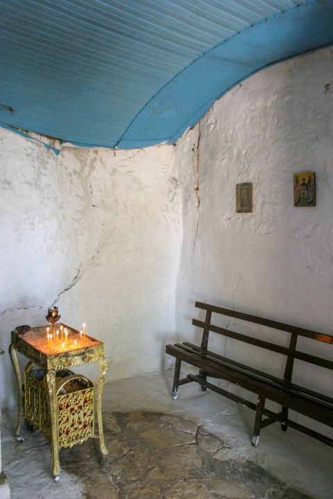 Agios Ioannis Antzoussis: The atmosphere inside is solemn.