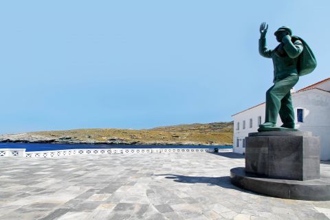 Nautical Museum: The statue of the Unknown Sailor